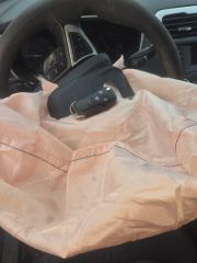 2015 Ford Fusion SE - Interior Steering Wheel With Keys Image